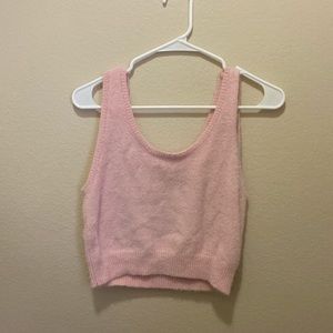 baby pink fuzzy tank 💓